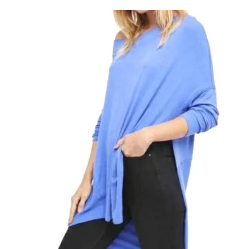 Free People We The Free Grapevine Long‎ Sleeve Tunic in the color Sky Blue  XS